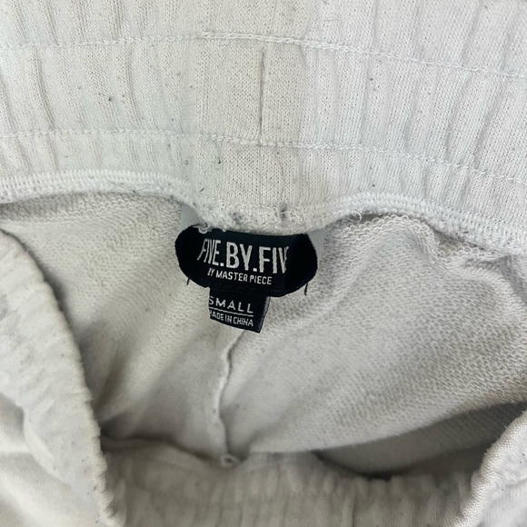 Five by Five Young And Funded Lounge Short Set - Picture 3 of 5